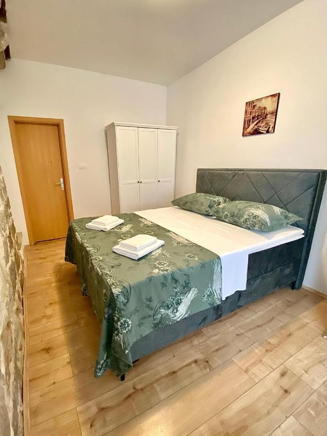 سبليت Apartments Helen المظهر الخارجي الصورة